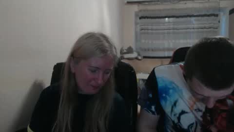JenisAndPeter online show from 06.04.26