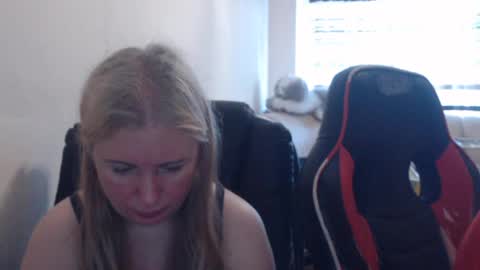 JenisAndPeter online show from 06.20.26