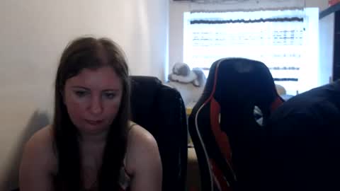 JenisAndPeter online show from 07.05.26