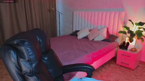 jenna_adams_ online show from 06.15.26