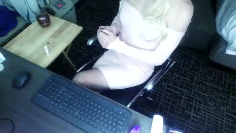 Snapshot of jennacd4life chatting on 01.01.25 Jenna Cross online show from 01.01.25