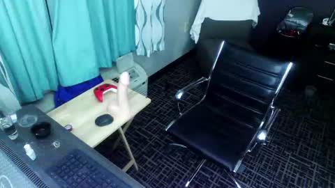 Snapshot of jennacd4life chatting on 01.12.25 Jenna Cross online show from 01.12.25