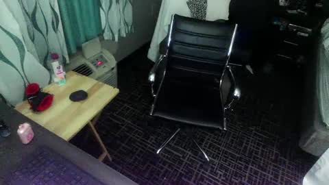 Snapshot of jennacd4life chatting on 01.28.25 Jenna Cross online show from 01.28.25