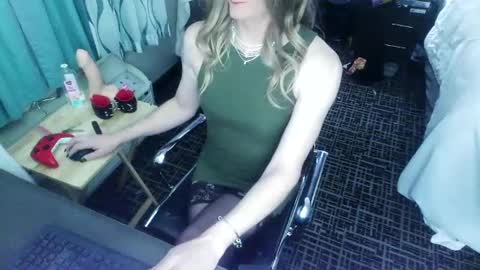 Snapshot of jennacd4life chatting on 02.28.25 Jenna Cross online show from 02.28.25