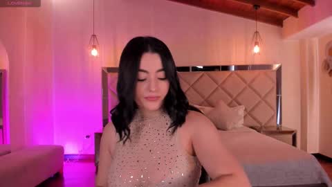 Snapshot of jennaolson chatting on 10.02.25 Jenna Olson online show from 10.02.25