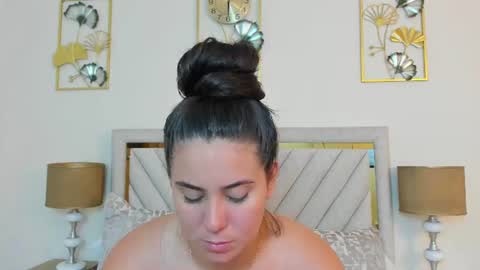 jenner_madison online show from 07.04.26