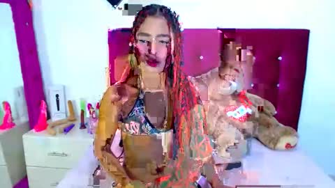 Snapshot of jenng18 chatting on 09.29.25 jenn online show from 09.29.25