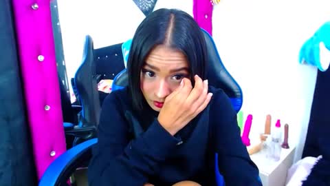 jenn online show from 04.11.26