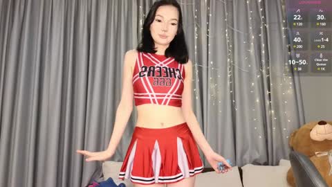 Snapshot of jennie_cutie chatting on 12.25.24 jennie_cutie online show from 12.25.24