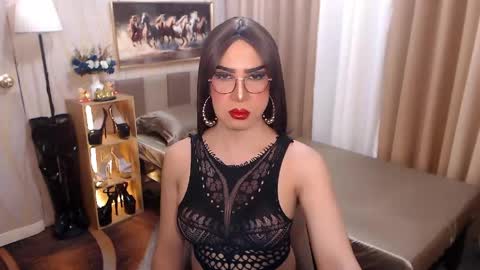 Snapshot of jenniegarcia chatting on 04.30.26 jenniegarcia online show from 04.30.26
