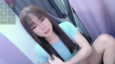 Snapshot of jenniethetg69 chatting on 11.07.25 jennie online show from 11.07.25