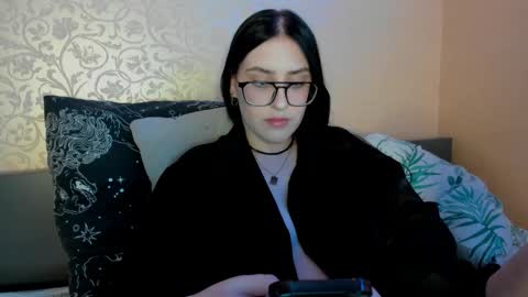 Snapshot of jennifeeeer chatting on 09.10.25 Helen online show from 09.10.25