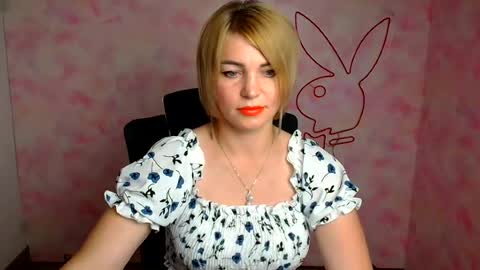 Snapshot of jennifer_cuttie chatting on 07.14.26 Jennifer online show from 07.14.26