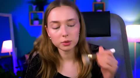 Jennifer online show from 09.18.25