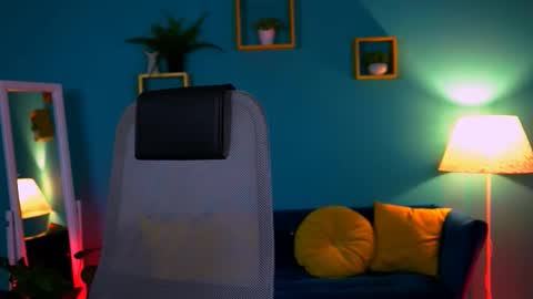 Jennifer online show from 10.22.25