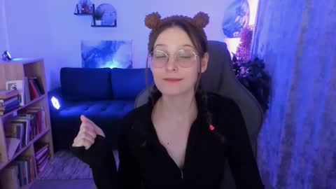 jenniferkiim online show from 02.23.26