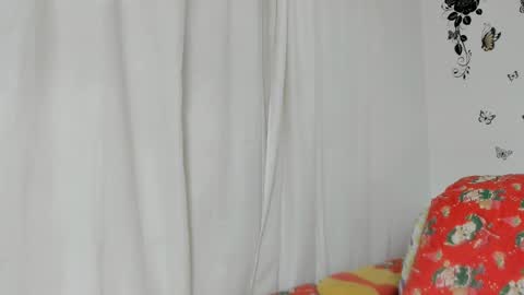Snapshot of jenniferloveyou chatting on 02.26.25 jenniferloveyou online show from 02.26.25