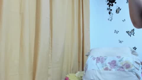 Snapshot of jenniferloveyou chatting on 09.21.25 jenniferloveyou online show from 09.21.25