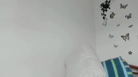 Snapshot of jenniferloveyou chatting on 05.10.26 jenniferloveyou online show from 05.10.26