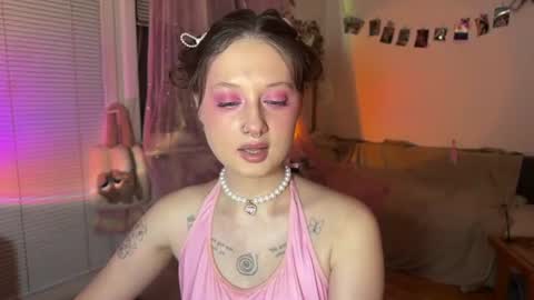 Snapshot of jenny_cox_love chatting on 07.19.26 Jennifer Jenny Darling online show from 07.19.26