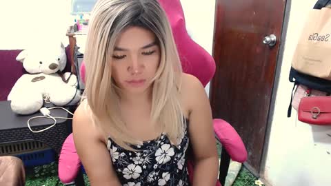 Snapshot of jenny_fromphil chatting on 12.10.24 Jenny online show from 12.10.24