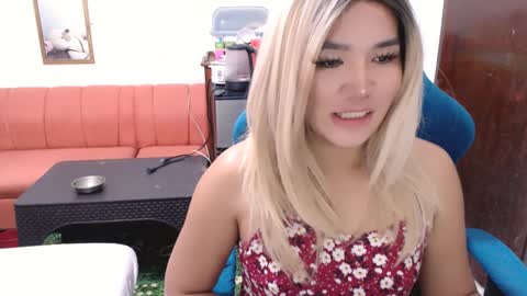 Snapshot of jenny_fromphil chatting on 01.03.25 Jenny online show from 01.03.25