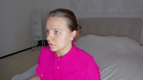 Jenny online show from 07.06.26