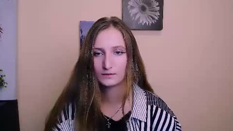 Snapshot of jenny_smille_ chatting on 07.26.26 jenny_smille_ online show from 07.26.26