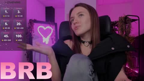 Snapshot of jennydens chatting on 01.15.25 Jenny NO Nude online show from 01.15.25