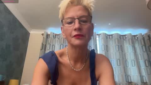 JennyHazel online show from 10.19.25