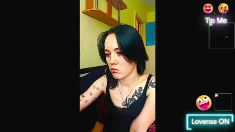 Snapshot of jennyrass chatting on 05.27.26 JennyRass online show from 05.27.26