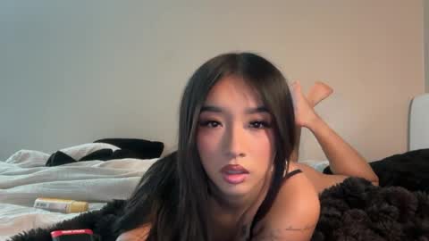 Snapshot of jennytran07 chatting on 07.08.26 Jenny Tran online show from 07.08.26