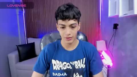 Snapshot of jeremias_1 chatting on 06.25.26 JEREMIAS online show from 06.25.26