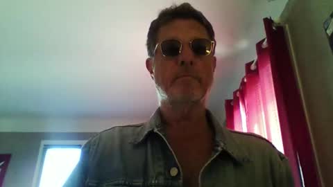 Snapshot of jerflor chatting on 03.25.26 jerflor online show from 03.25.26