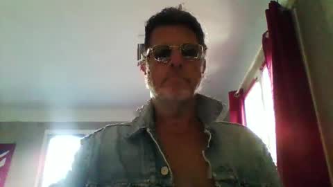 Snapshot of jerflor chatting on 04.02.26 jerflor online show from 04.02.26