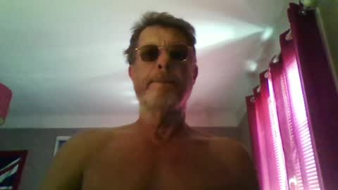 Snapshot of jerflor chatting on 06.27.26 jerflor online show from 06.27.26