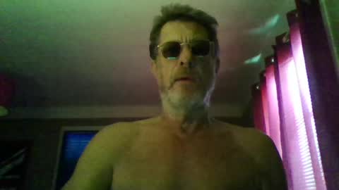 Snapshot of jerflor chatting on 06.28.26 jerflor online show from 06.28.26