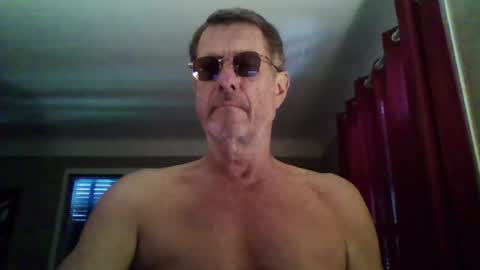 Snapshot of jerflor chatting on 07.29.26 jerflor online show from 07.29.26
