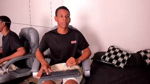 Snapshot of jermon_blake chatting on 06.18.26 Jermon Blake online show from 06.18.26