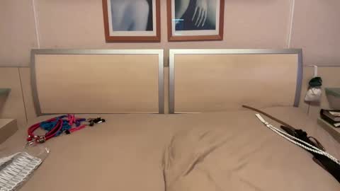 Snapshot of jerojero17 chatting on 09.09.25 jerobeam online show from 09.09.25