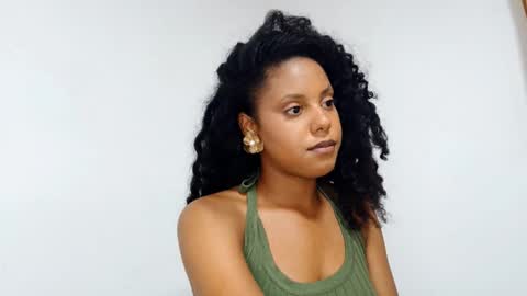 Snapshot of jerricavalladores chatting on 02.20.26 Bella online show from 02.20.26