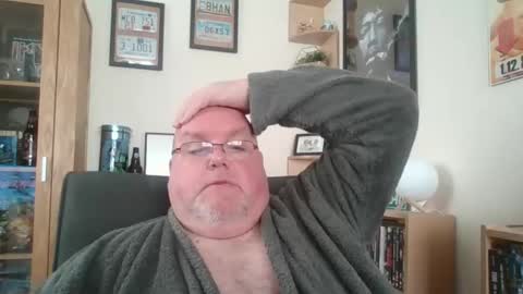 Snapshot of jerseyhammer01 chatting on 02.06.25 Harry online show from 02.06.25