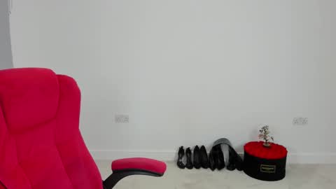 MistressJesicaCoper online show from 01.11.25