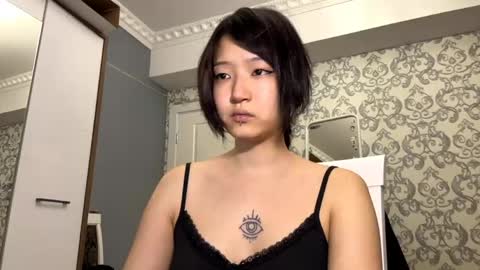 Snapshot of jesicalozaya chatting on 06.10.26 Emi online show from 06.10.26