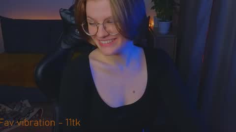 Snapshot of jess0e9 chatting on 09.27.25 JessieVibes online show from 09.27.25