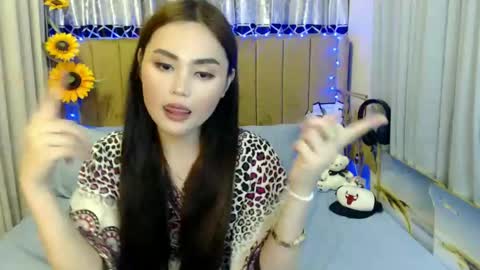 jess_goddes online show from 06.15.26
