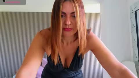 bella  adams online show from 06.18.26