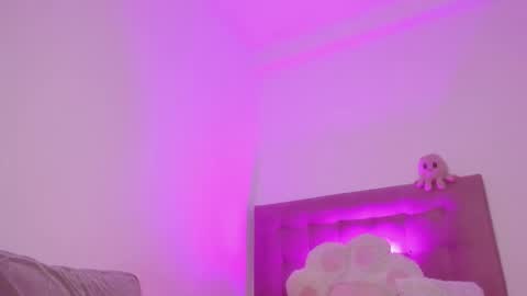 Snapshot of jessfortune chatting on 01.14.25 Jess online show from 01.14.25