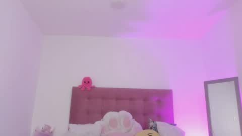 Snapshot of jessfortune chatting on 09.27.25 Jess online show from 09.27.25