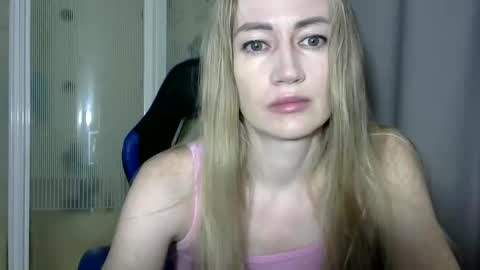 JessFox1 online show from 12.30.24